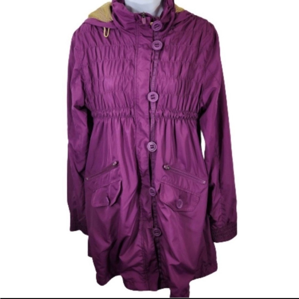 Athleta RainJacket shock cord Anorak with Mid-Length Design and High Collar
